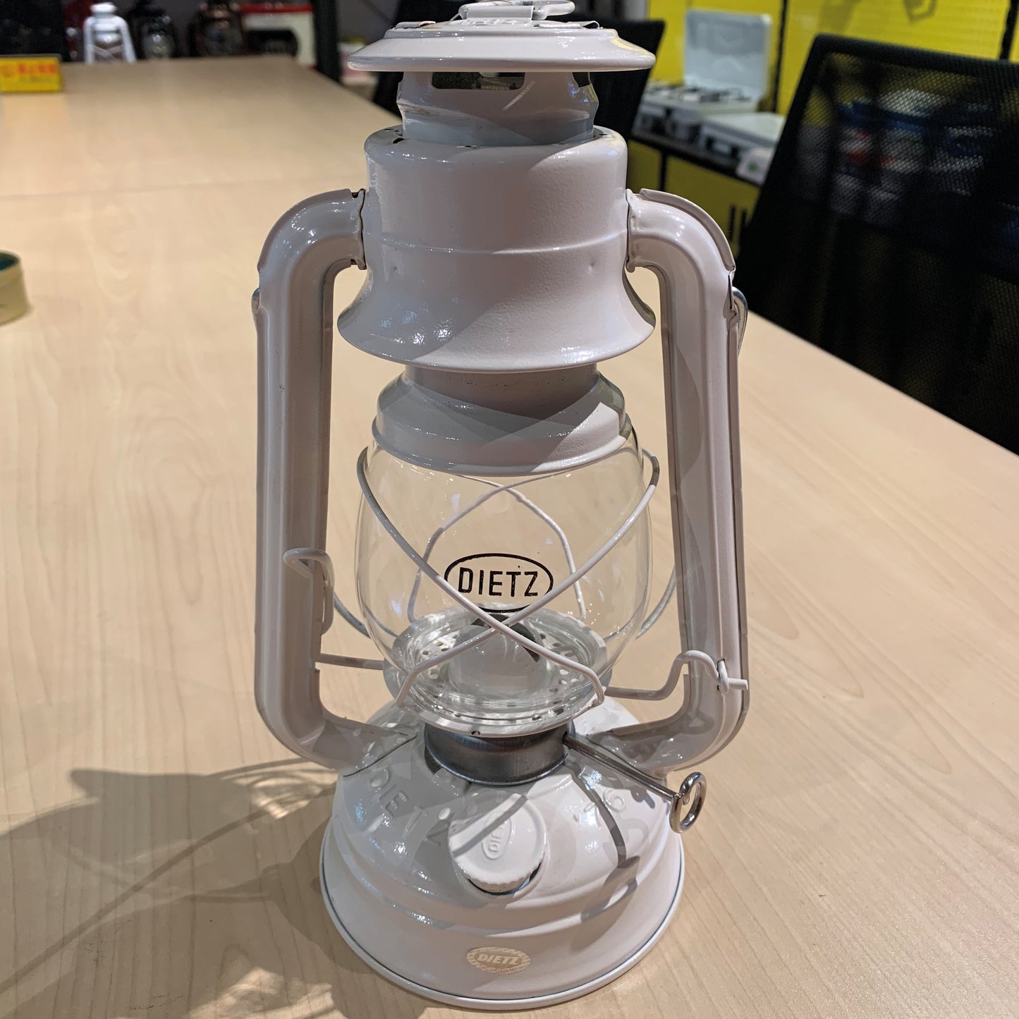 Dietz Stormlykt hvit